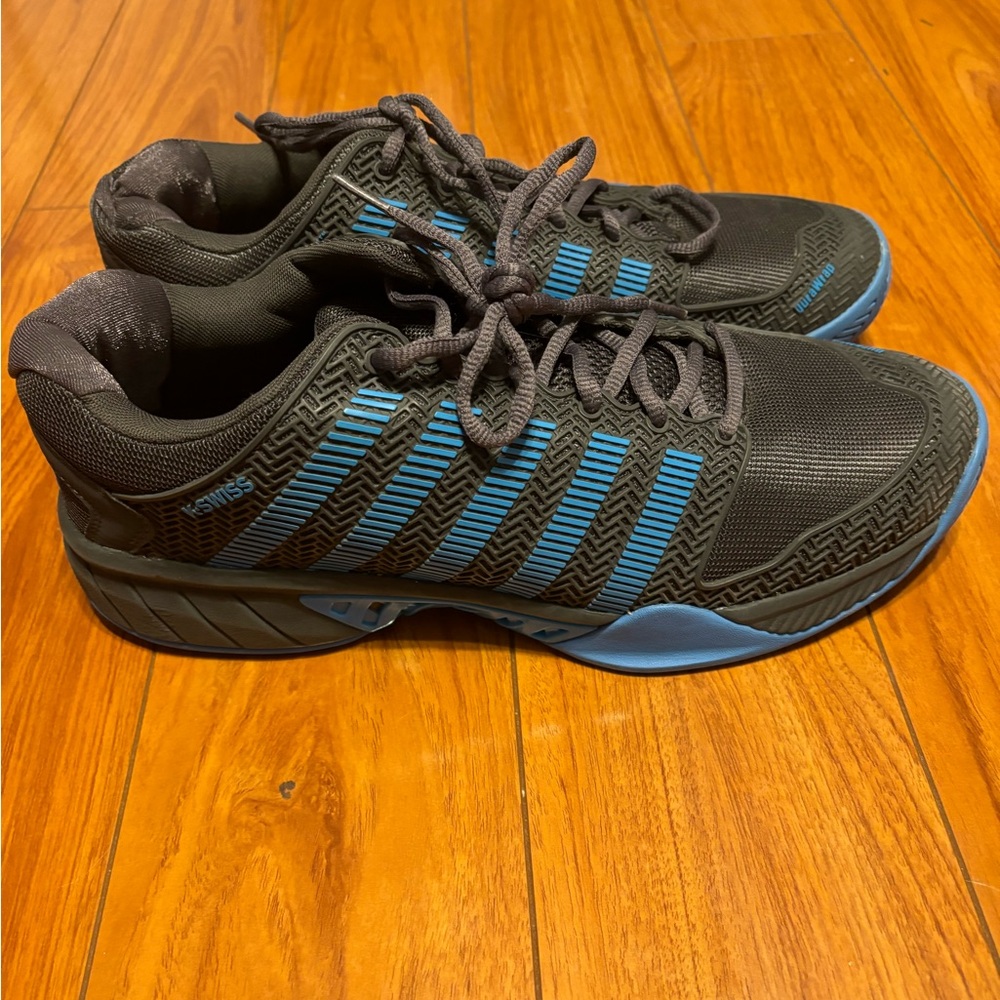 K-Swiss men’s size 12 DuraWrap tennis shoes
